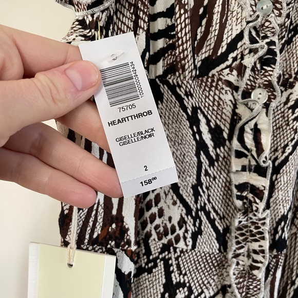 Aritzia Wilfred heartthrob dress - Picture 6 of 7